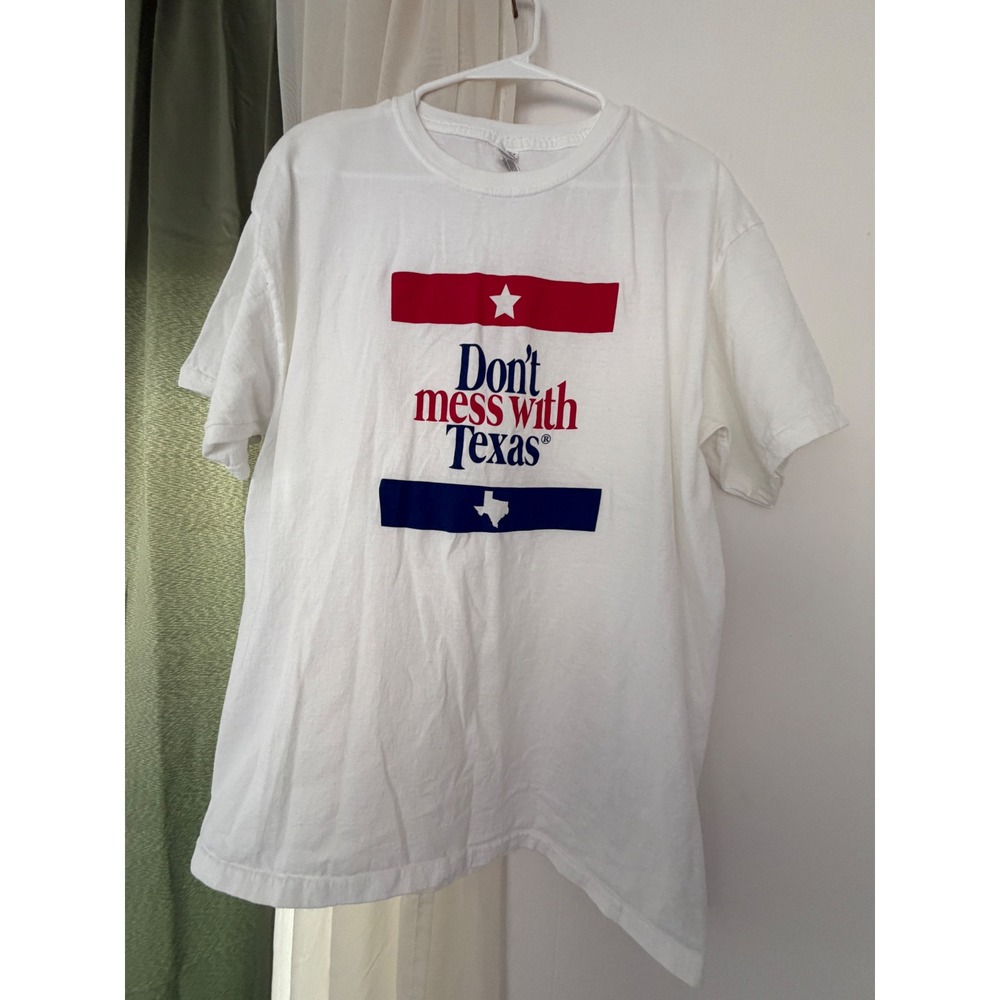 M&O Gold T-Shirt Mens Large White Excellent Dont Mess With Texas Graphic Tee